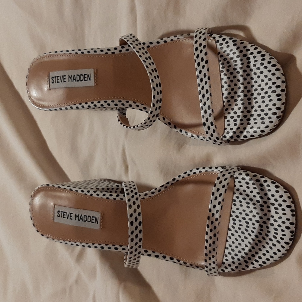 Steve Madden issy black/white sandal